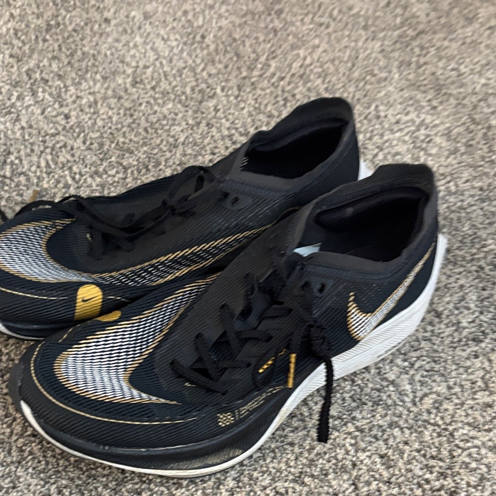 Nike women’s vapor fly Black and Gold Running Shoes